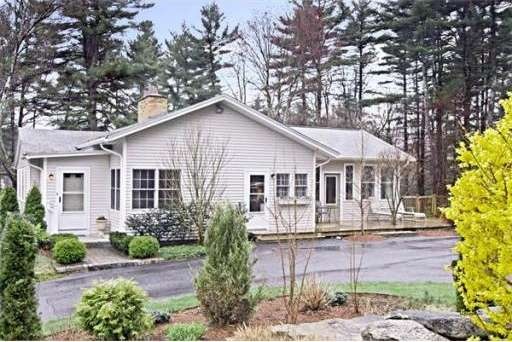 52 Forest St, Upton, MA 01568 - photo 1