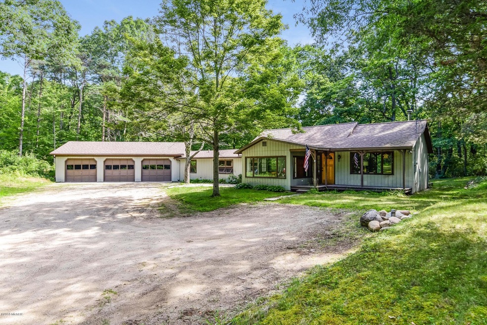 001-photo-front-view-6118964