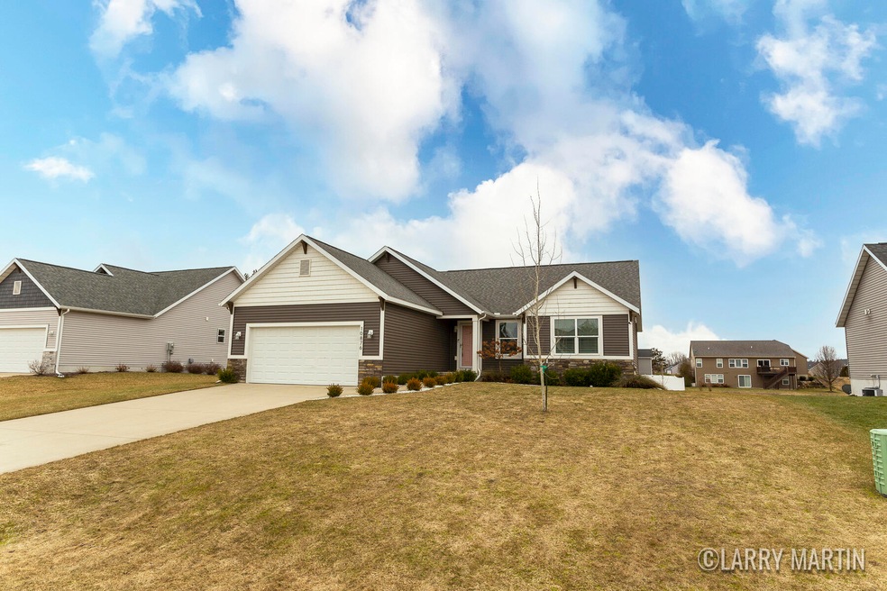 10876 Pine Bow Ct