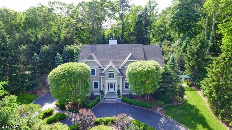 533 W Saddle River Rd, Upper Saddle River, NJ 07458 - photo 1