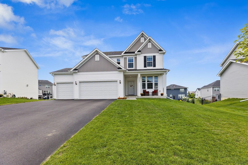 Imagine Driving Up to this Amazing Home Every Day!