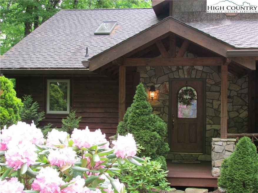 76 Green Ridge Ln unit B, Banner Elk, NC 28604 - photo 1