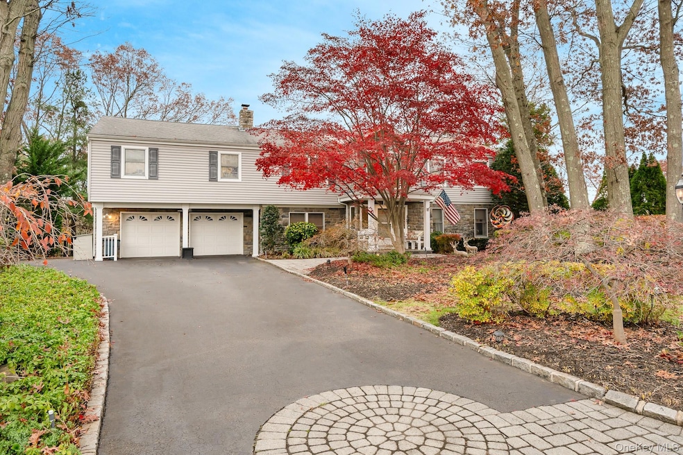 17 Thide Ct, Smithtown, NY 11787 - photo 1