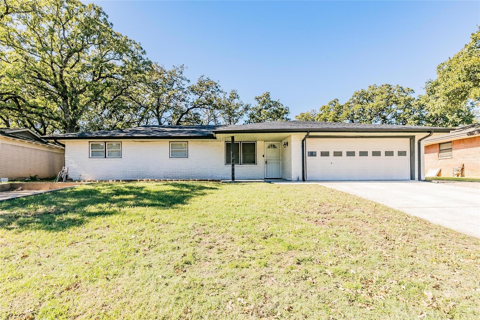 1109 Wade Dr, Bedford, TX 76022 - photo 1