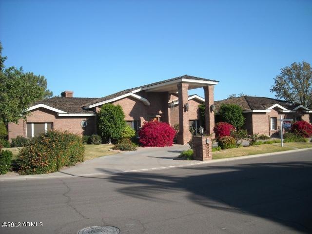 Beautiful Custom Home In Gated Community
