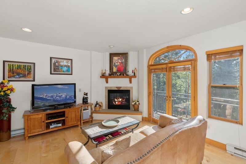 Bear Creek Lodge 406 (15)