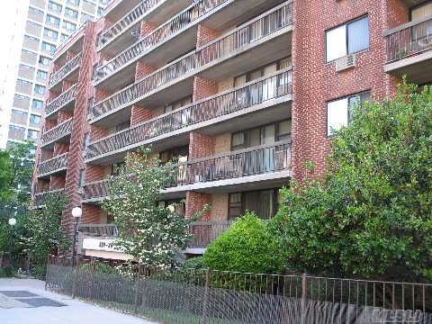 13777 45th Ave unit 6B, Flushing, NY 11355 - photo 1