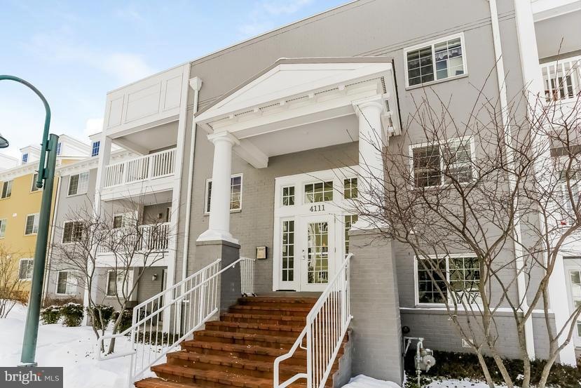 4111 S Four Mile Run Dr unit 201, Arlington, VA 22204 - photo 1