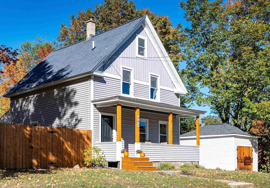 260 W Main St, Conway, NH 03818 - photo 1