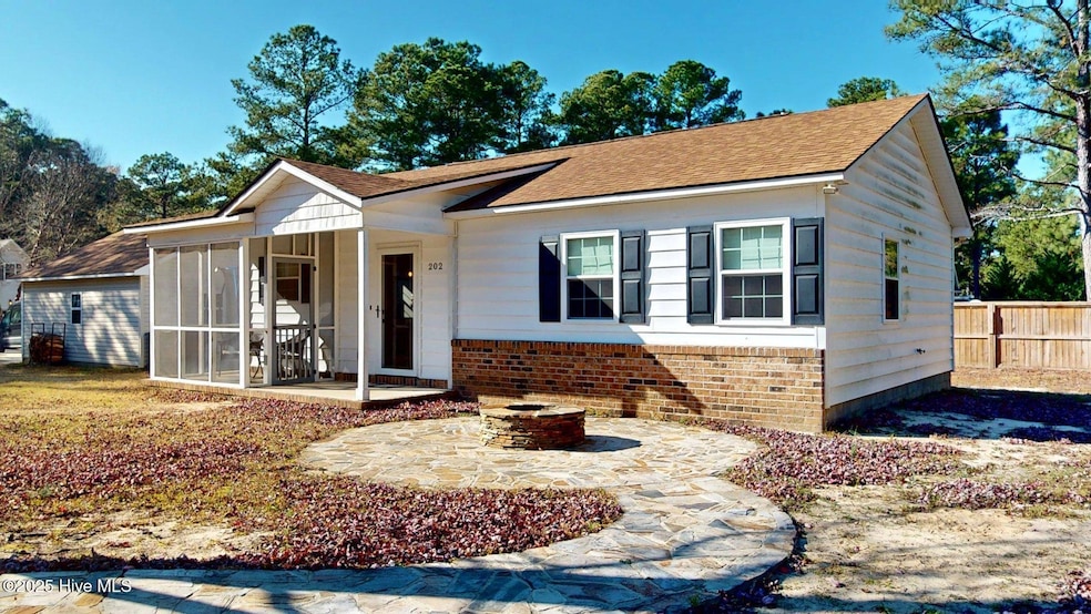 202 Sheldon Rd, Southern Pines, NC 28387 - photo 1