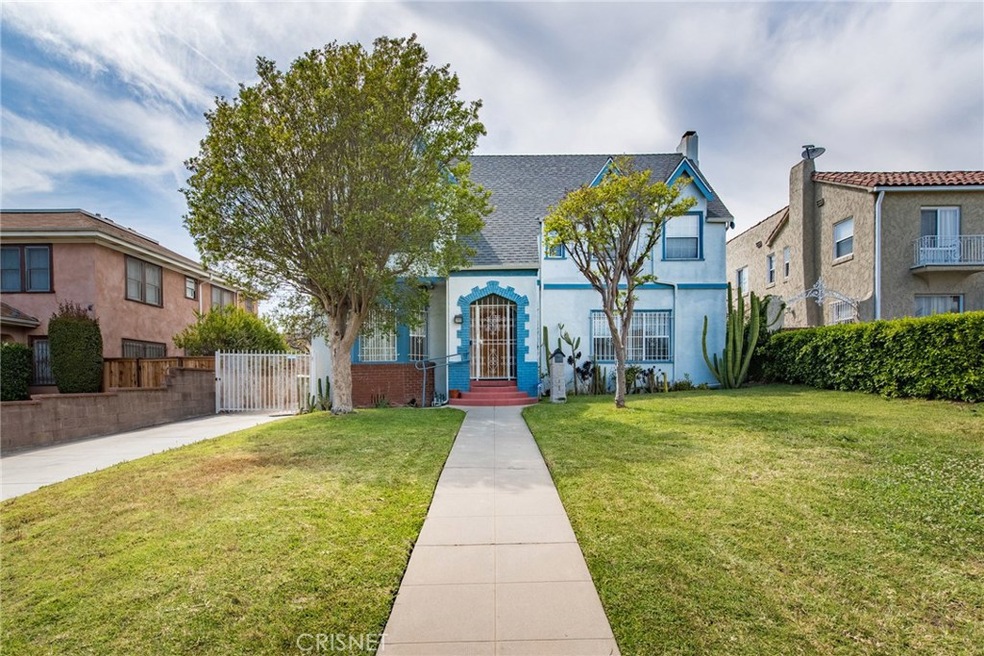 2207 S Victoria Ave, Los Angeles, CA 90016 - photo 1