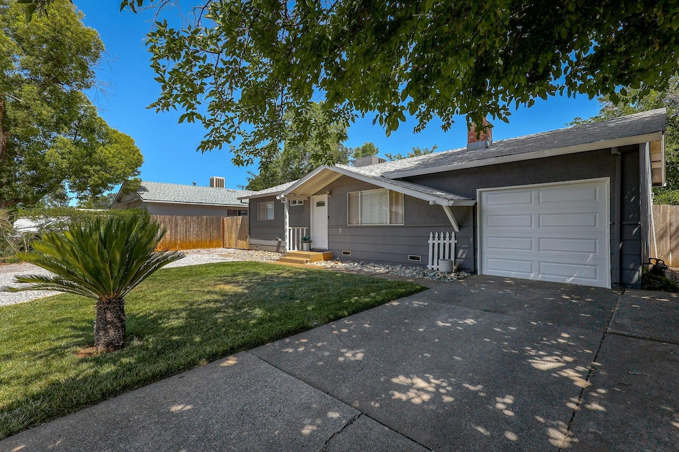 2152 Jupiter Terrace, Redding, CA 96002 - photo 1