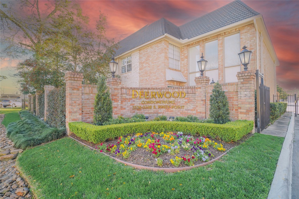 2220 S Piney Point Rd unit 105, Houston, TX 77063 - photo 1