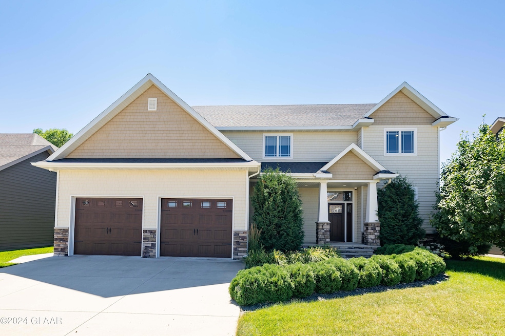 5577 Elm Twig Dr, Grand Forks, ND 58201 - photo 1