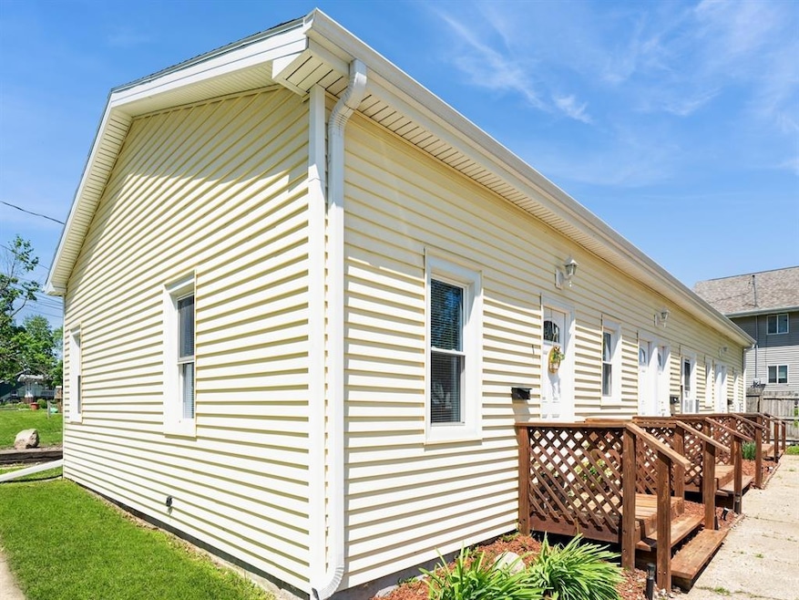 510 N 6th Ave E, Newton, IA 50208 - photo 1