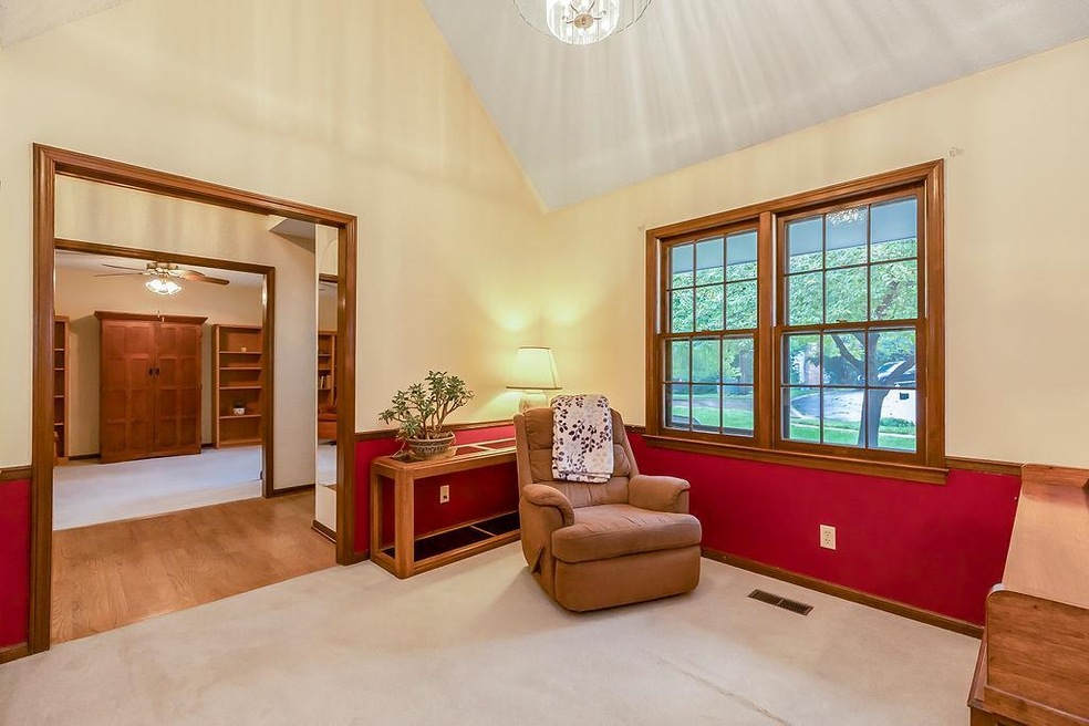 6920 Hallet Dr, Shawnee, KS 66216 - photo 1