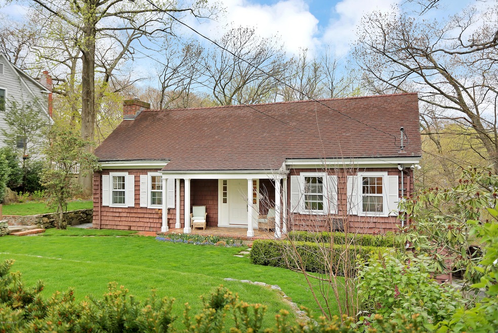 5 Buena Vista Dr, Greenwich, CT 06831 - photo 1