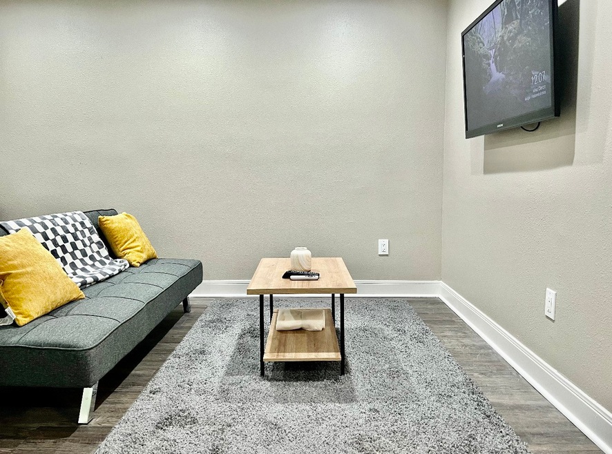Welcome to 1311 Antoine Dr. #155. Recently remodel