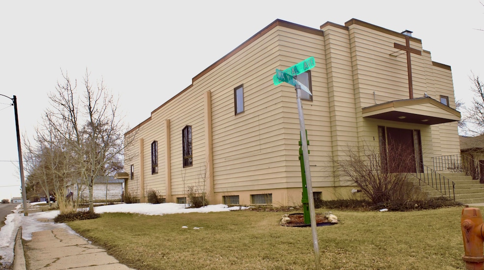 Exterior/Front View