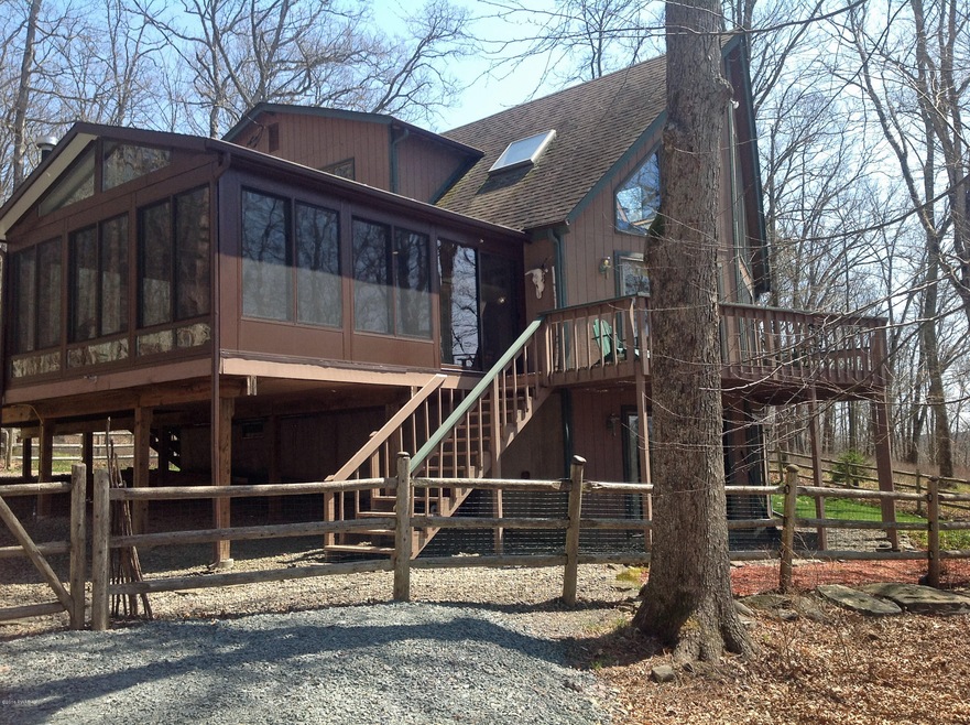 161 Riverview Dr, Lackawaxen, PA 18435 - photo 1