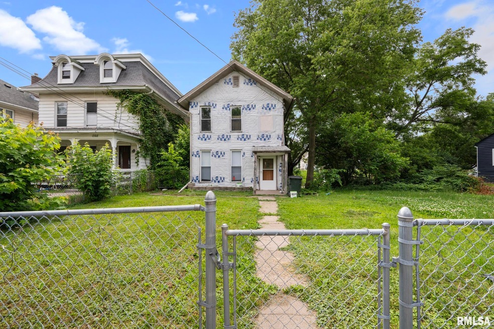 1312 Farnam St, Davenport, IA 52803 - photo 1