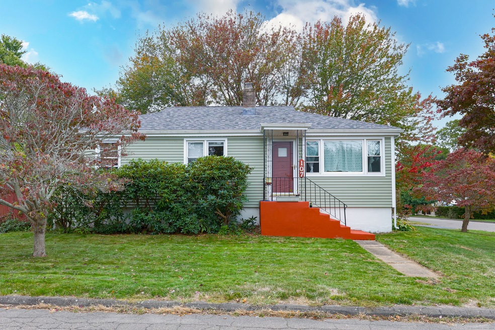 107 Tuthill St, West Haven, CT 06516 - photo 1