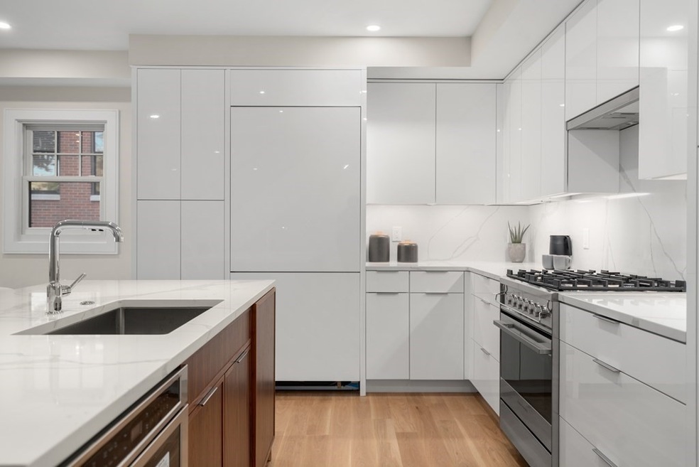 38 Englewood Ave unit 5, Brighton, MA 02135 - photo 1