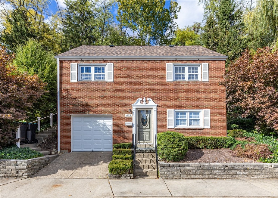 613 E 7th Ave, Tarentum, PA 15084 - photo 1