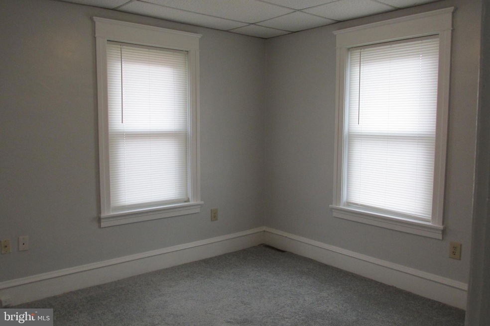 3408 Kutztown Rd unit 2ND FLOOR, Reading, PA 19605 - photo 1