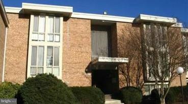 5703 Indian Ct unit 16, Alexandria, VA 22303 - photo 1