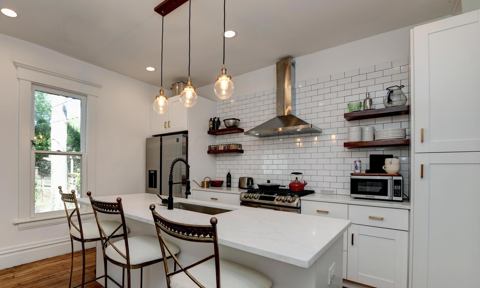 Kitchen cropped