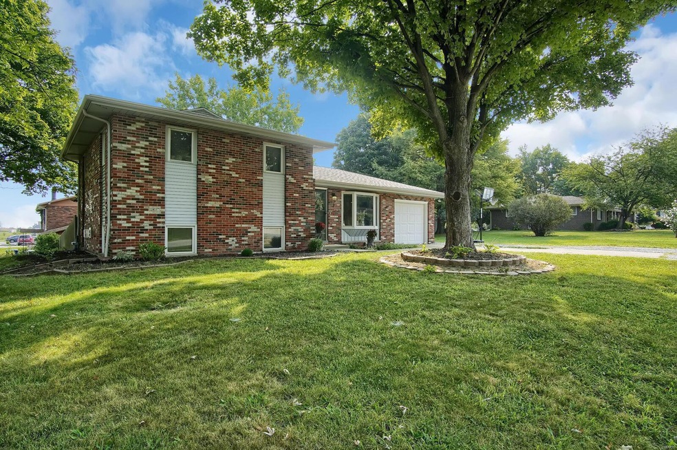 2 Heather Green, Maryville, IL 62062 - photo 1