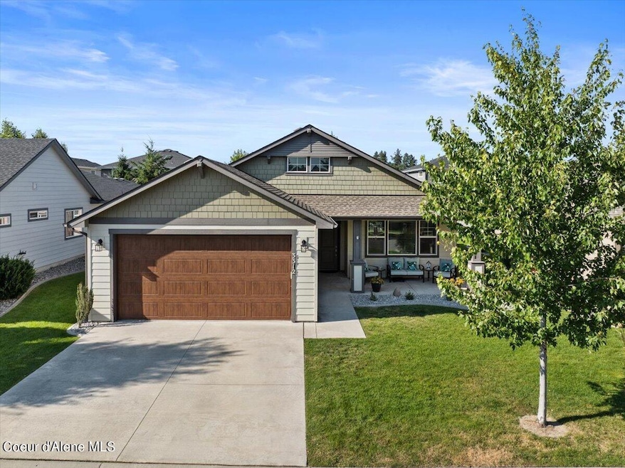 01-Aerial front of home