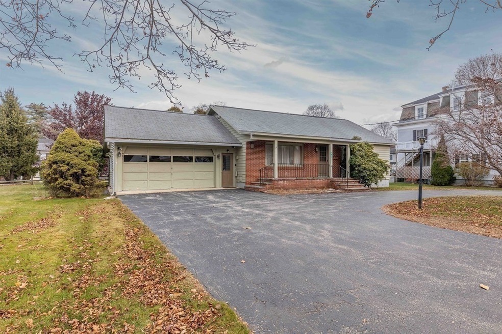 40 Moseley Ave, Newburyport, MA 01950 - photo 1