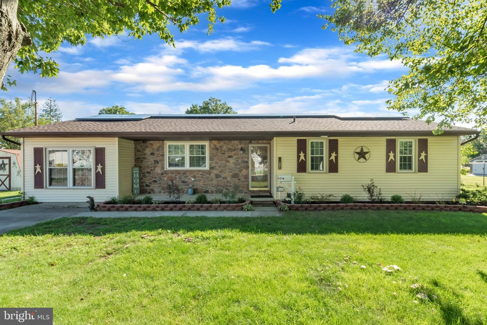 90 Oak St, Pennsville, NJ 08070 - photo 1