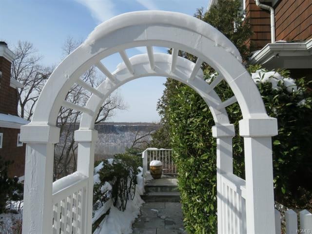 5 Riverpointe Rd, Hastings On Hudson, NY 10706 - photo 1