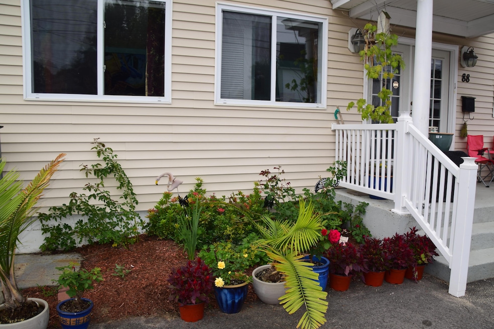 88 Saco Ave unit 1, Old Orchard Beach, ME 04064 - photo 1