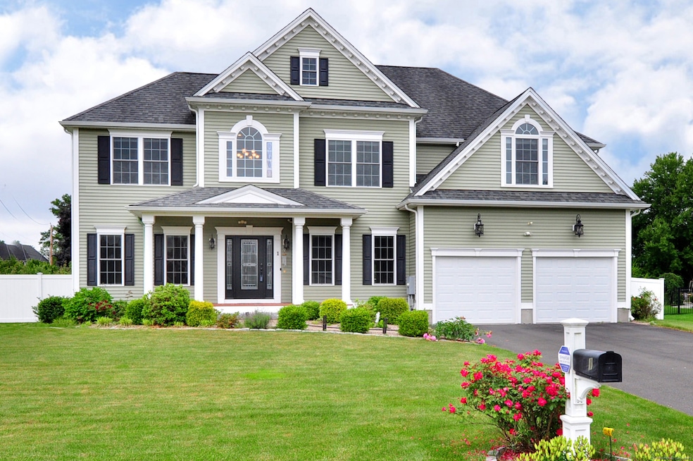 1 Leghorn Ln, Cromwell, CT 06416 - photo 1