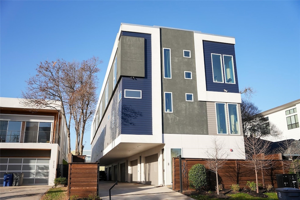 2203 Moser Ave unit 106, Dallas, TX 75206 - photo 1