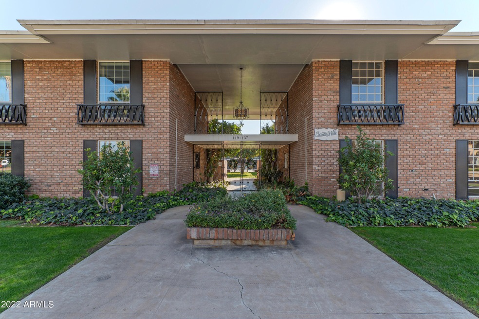 121 E Palm Ln unit 2, Phoenix, AZ 85004 - photo 1