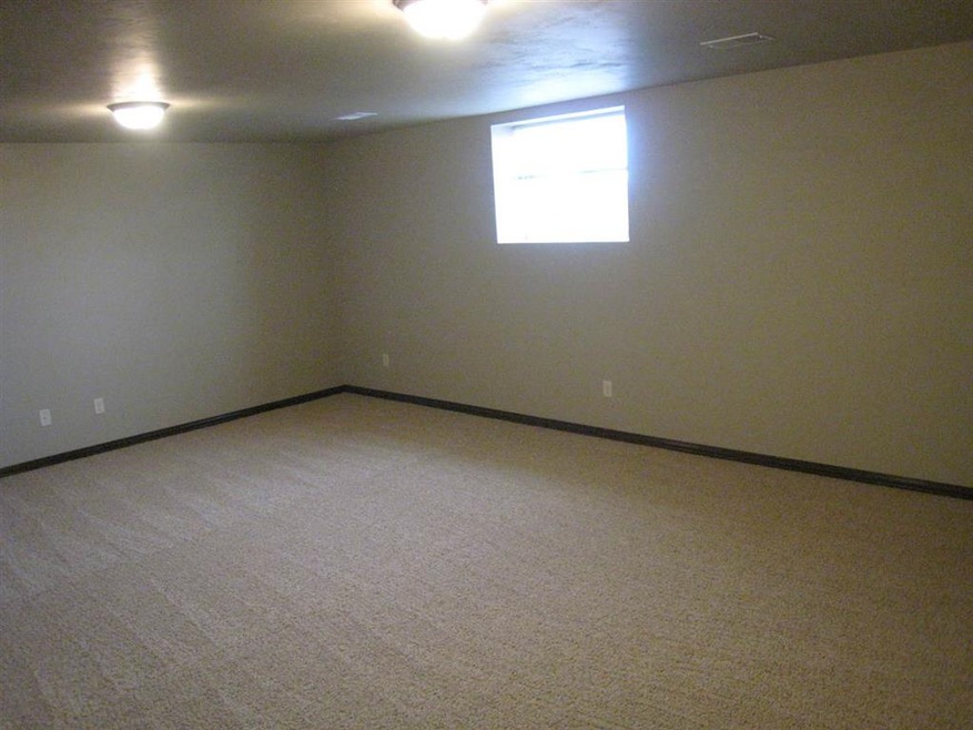 2912 E Blue Topaz Dr, Appleton, WI 54913 - photo 1