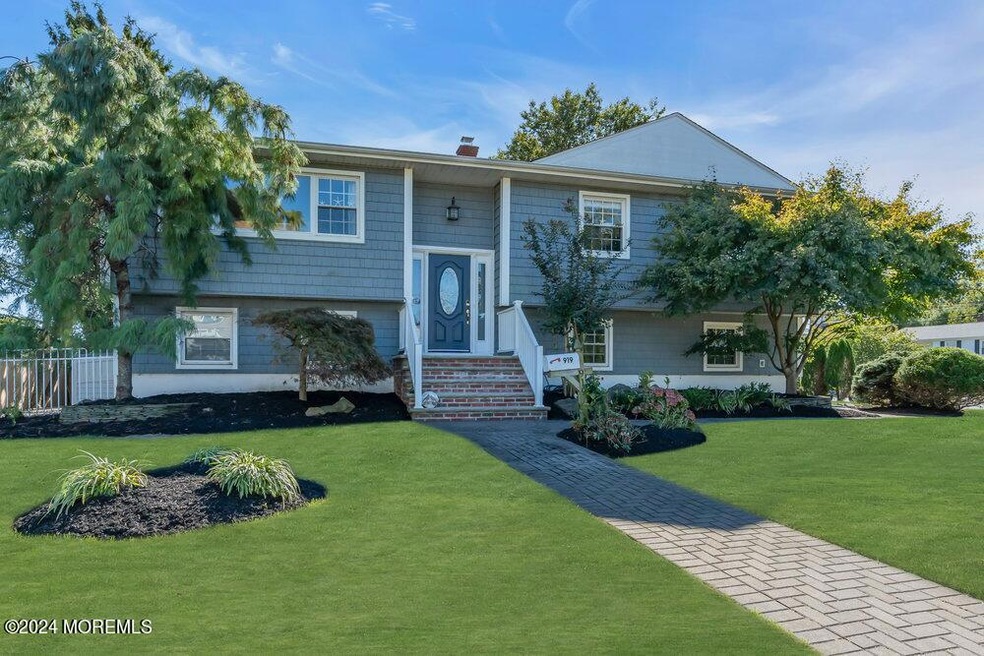 919 Ocean Rd, Spring Lake, NJ 07762 - photo 1