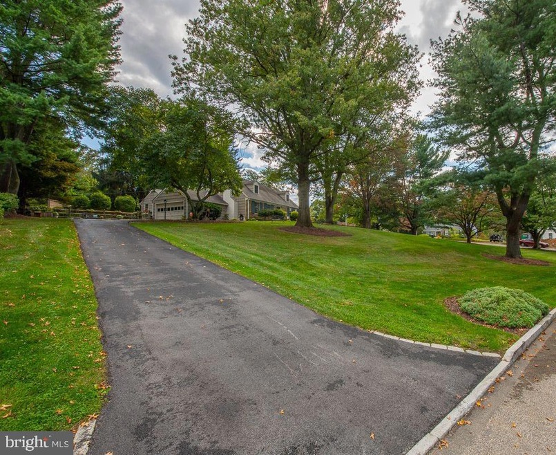 601 Cedar Ln, Villanova, PA 19085 - photo 1