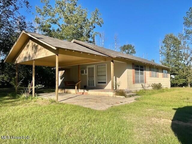 1047 Pearl Valley Rd, Wesson, MS 39191 - photo 1