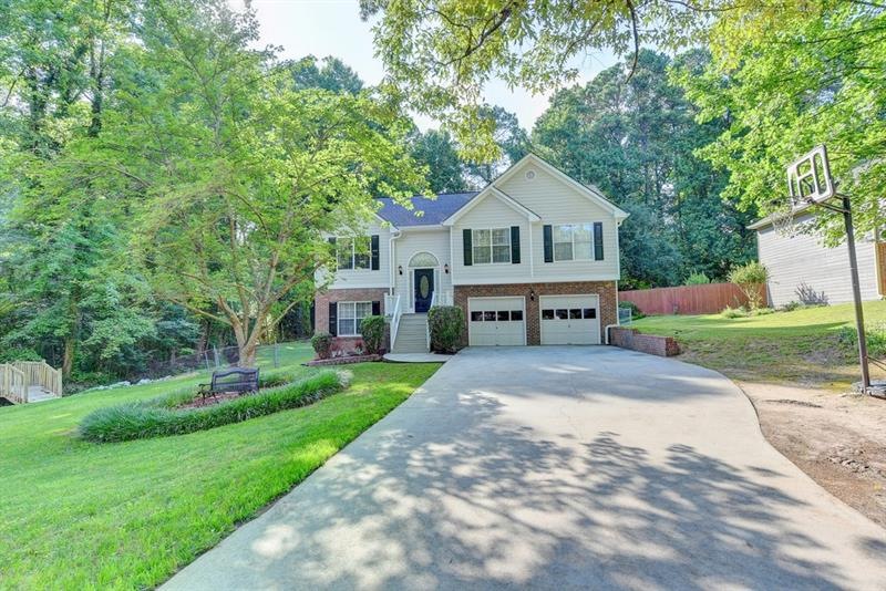 2769 Lanier Dr, Snellville, GA 30078 - photo 1