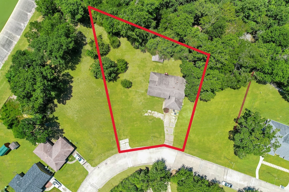 6613 Bayou View Dr, Houston, TX 77091 - photo 1