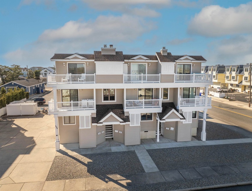 286 16th St unit 3, Avalon, NJ 08202 - photo 1
