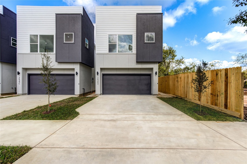 3639 Rebecca St unit D, Houston, TX 77004 - photo 1