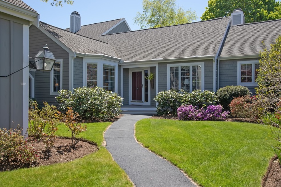 20 Floret Cir, Hingham, MA 02043 - photo 1