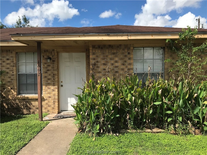1607 Cloverdale Ct, College Station, TX 77840 - photo 1